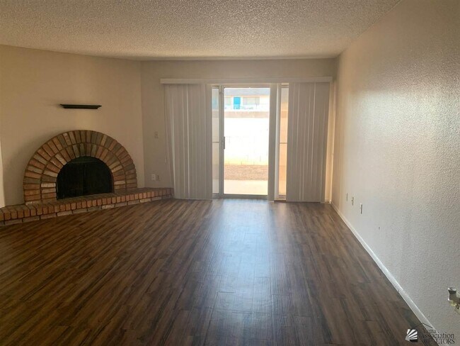 Building Photo - 953 W Cortez Ln