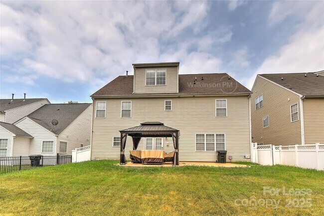 Building Photo - 15723 Wood Duck Crossing Dr