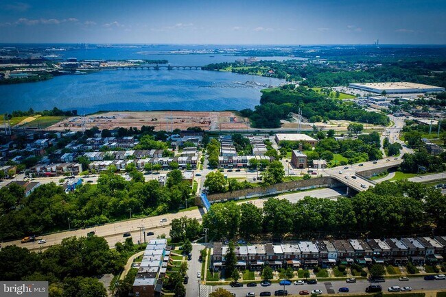 Building Photo - 2400 Annapolis Rd