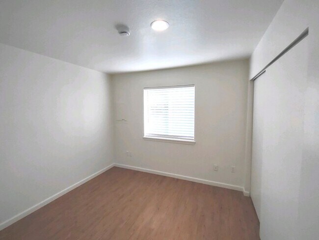 Building Photo - 202 Rock Clam St SW