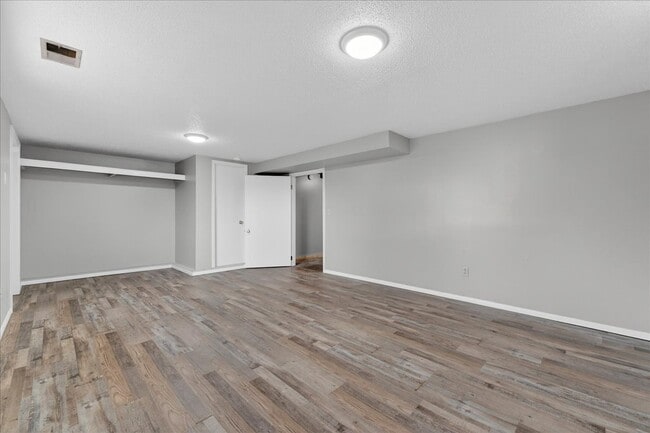 Building Photo - 1210 N 5th St