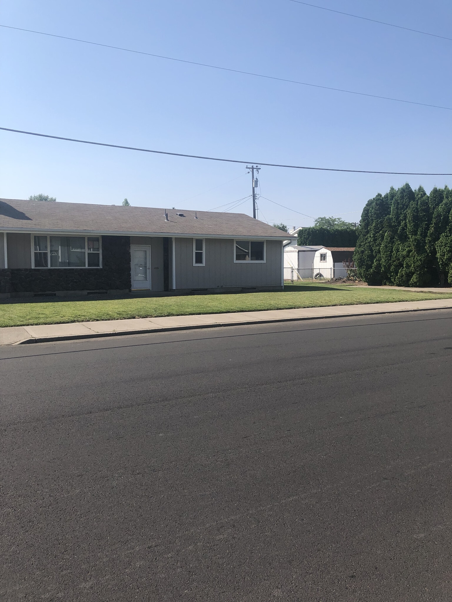 Building Photo - 516 E Wedgewood Ave