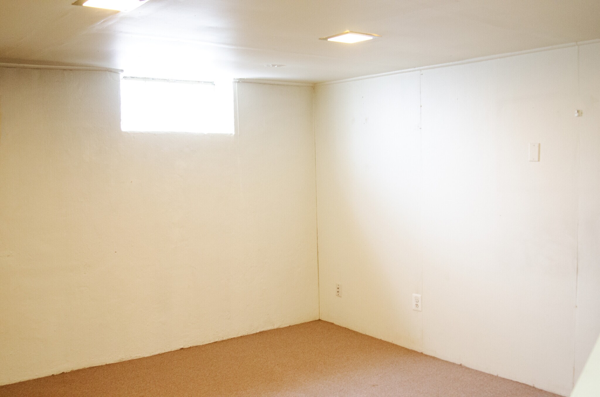 Basement Bonus Room - 3332 Coolidge Hwy