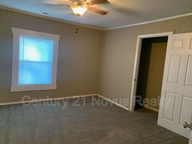 Building Photo - 4040 Carrollton Villa Rica Hwy