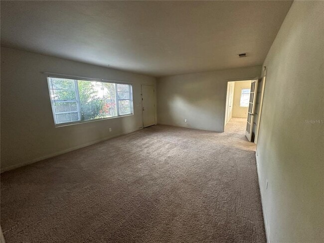 Building Photo - 918 Gloriosa Ave