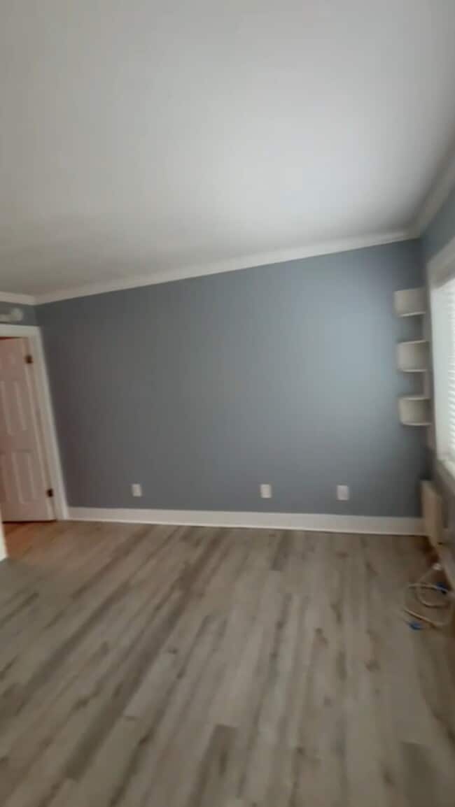 Building Photo - 4127 Dolphin Dr