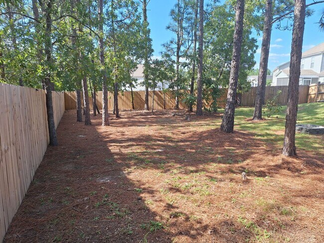 Building Photo - 404 Indigo Ridge Dr