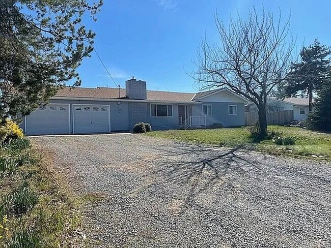 Primary Photo - DESIREABLE RANCH STYLE HOME