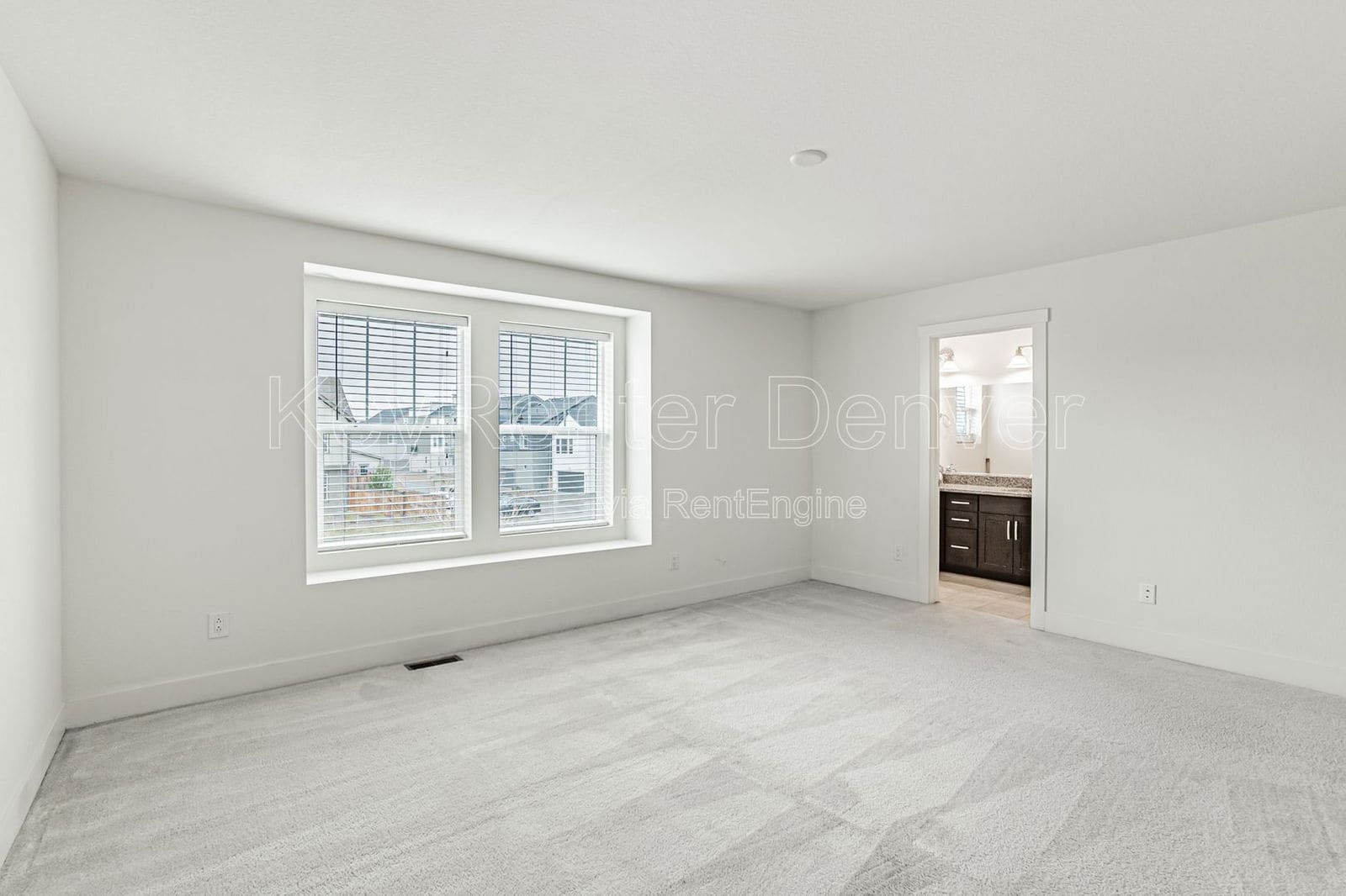 Building Photo - 2349 W 165th Ln