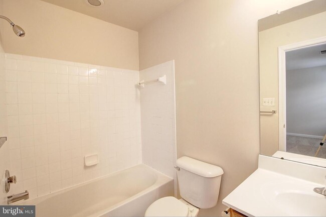 Building Photo - 1802 Wheyfield Dr