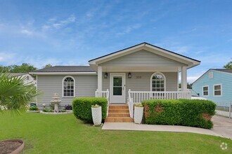 Building Photo - 330 Nimitz Dr