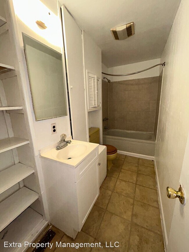 Building Photo - 2 br, 1 bath House - 25 Orange St