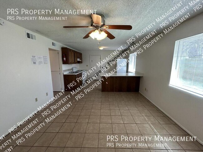 Building Photo - 1851 E University Dr