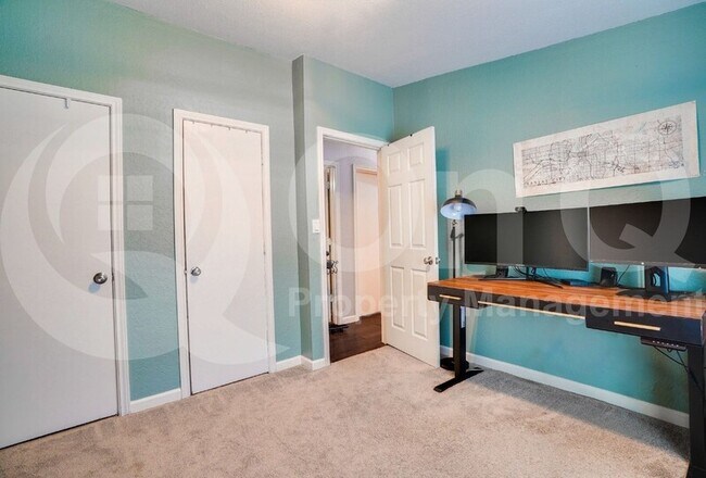 Building Photo - 5712 Hudson St