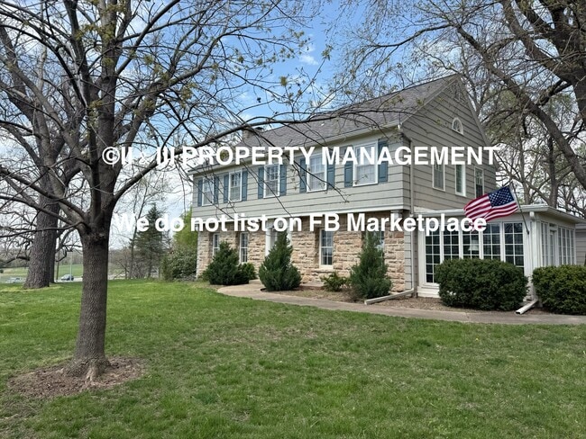 Building Photo - 1314 W Red Bridge Rd