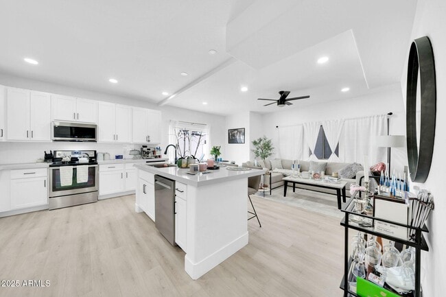 Building Photo - 3034 N 39th St