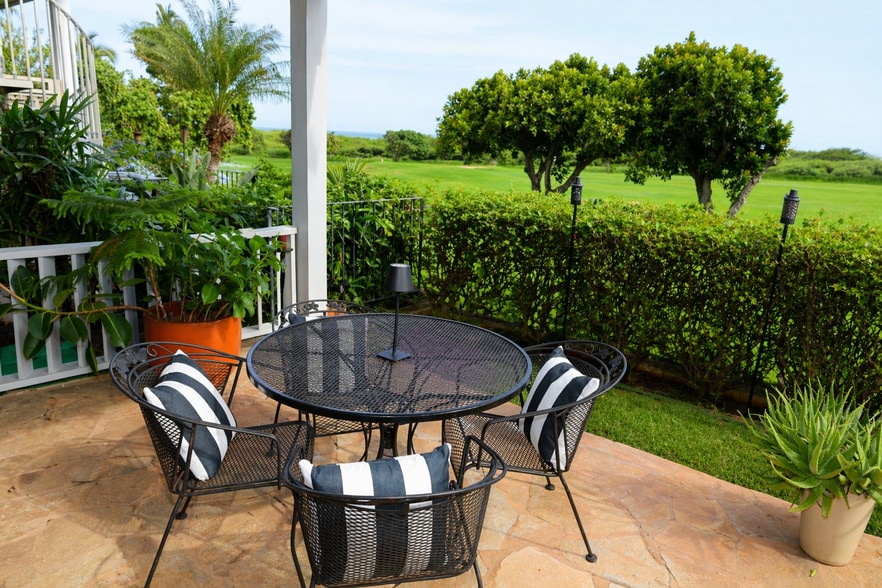 Building Photo - 310 Kipukai Pl