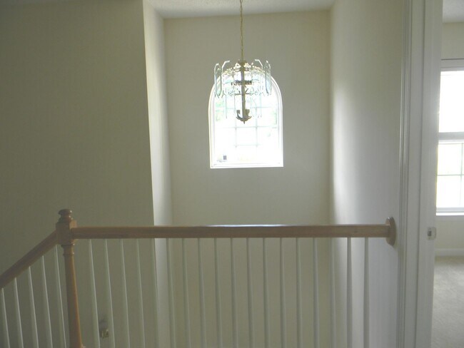 Building Photo - Great Home in Moncks Corner