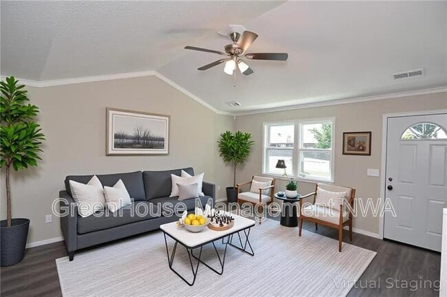 Building Photo - 117 E Veterans Pkwy