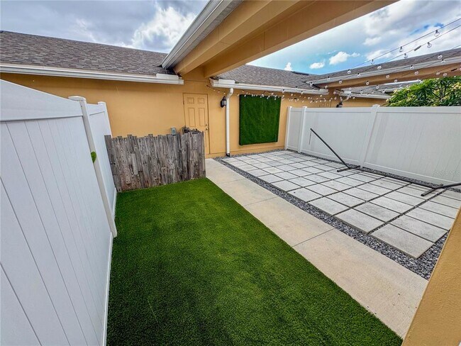 Building Photo - 6725 Marmalade Aly