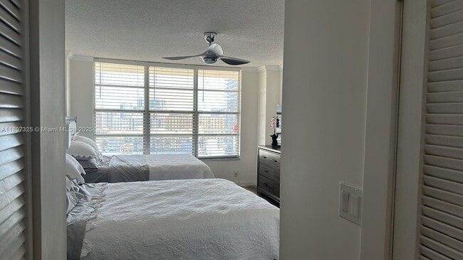 Building Photo - 3800 S Ocean Dr