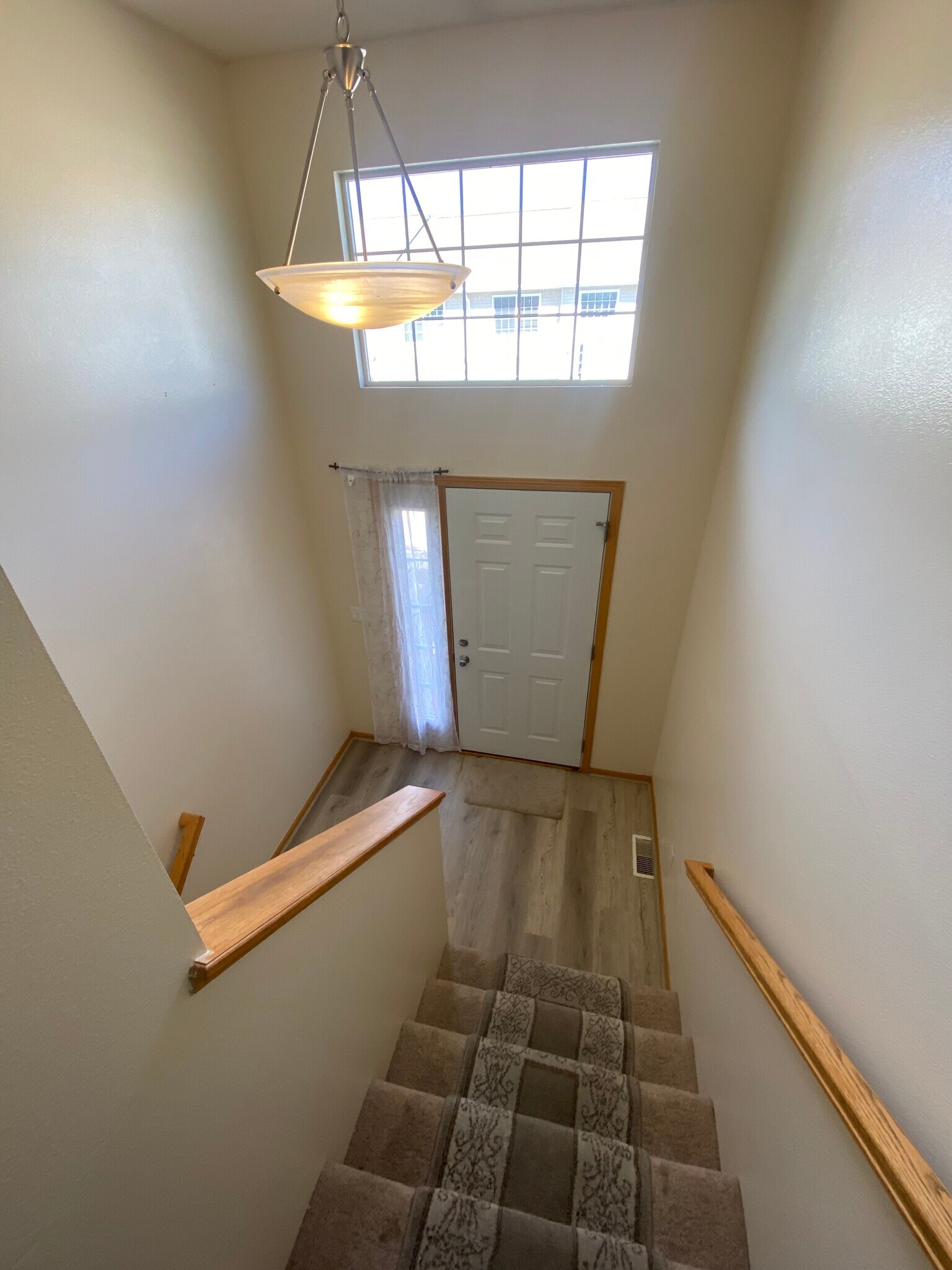 Building Photo - 1455 Easton Ln