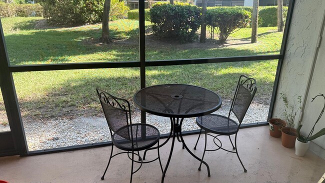 Building Photo - 1284 S Military Trail