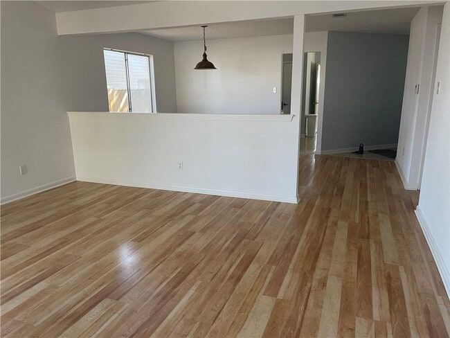 Building Photo - 4506 Pelham Dr