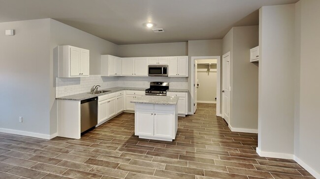 Building Photo - Brand New Construction 3 Bedroom 2 Bathroo...