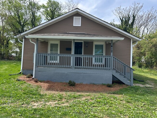 Building Photo - 412 W Twenty-Seventh St