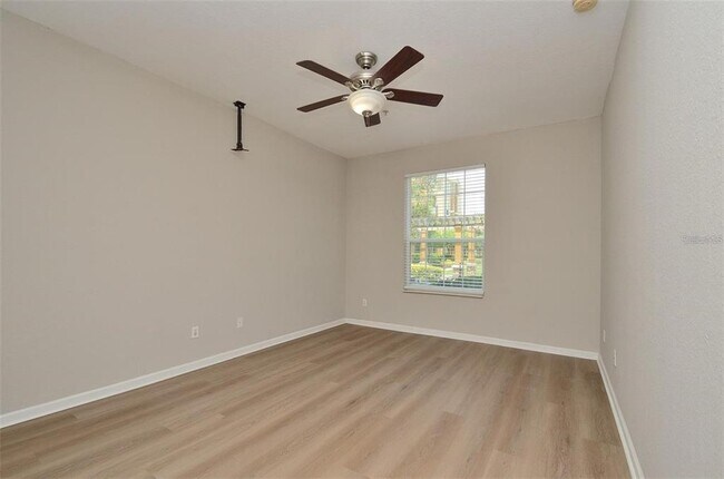 Building Photo - 6451 Old Park Ln