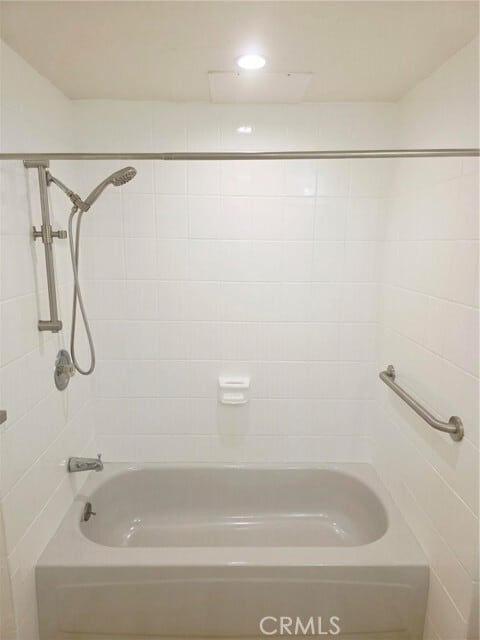 Building Photo - 533 Sturtevant Dr