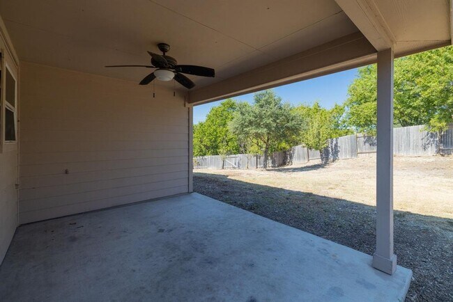 Building Photo - 1408 Biscuit Dr