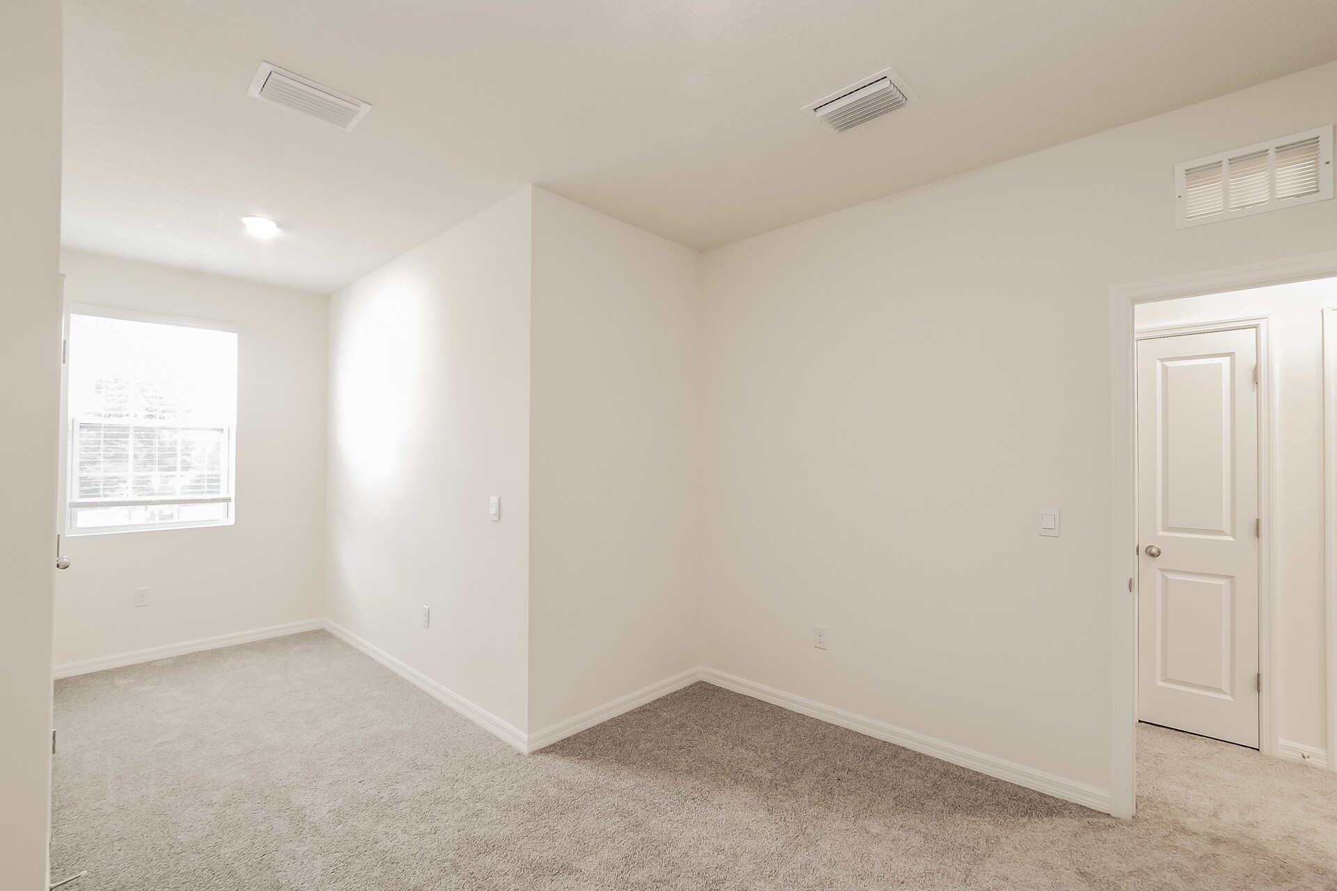 Building Photo - 13671 NW 9th Rd