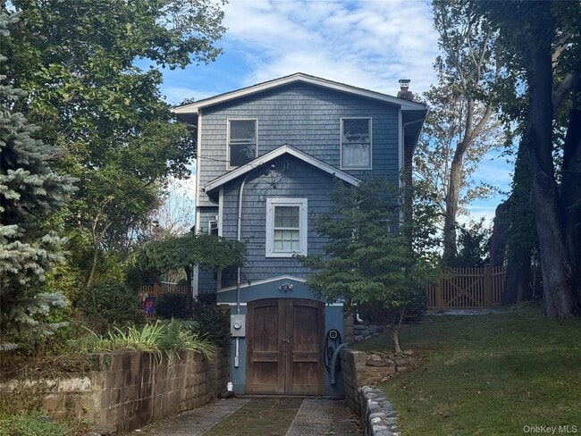 Primary Photo - 107 Waterview Dr