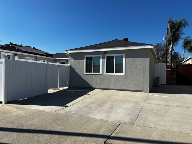 Building Photo - Brand New Three Bedroom and One Bath ADU House for Rent in Pico Rivera