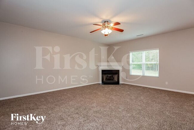 Building Photo - 2528 Woodsorrel Ln