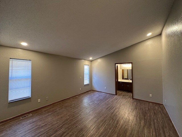 Building Photo - 7207 Warriner Way