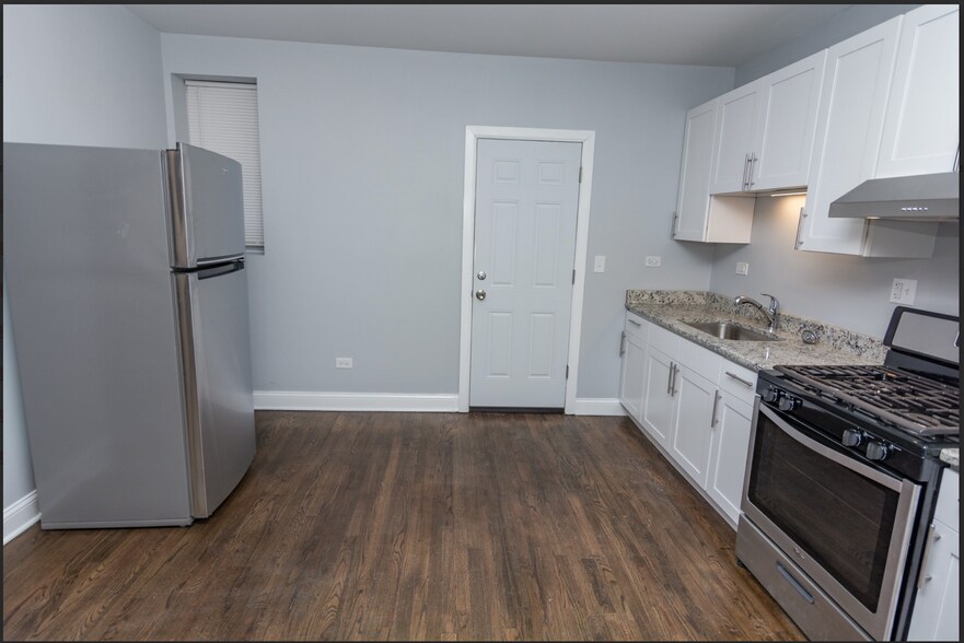 Building Photo - 6433 S Stewart Ave