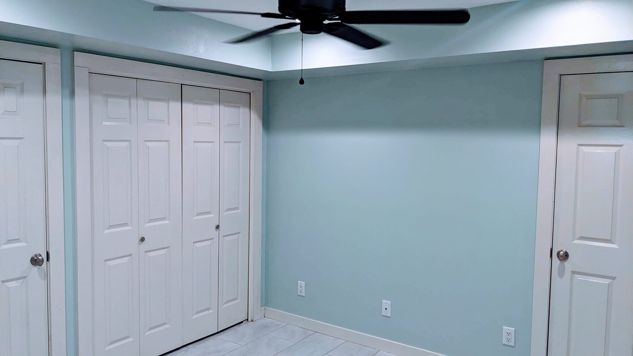 Building Photo - 917 Hendricks Ave