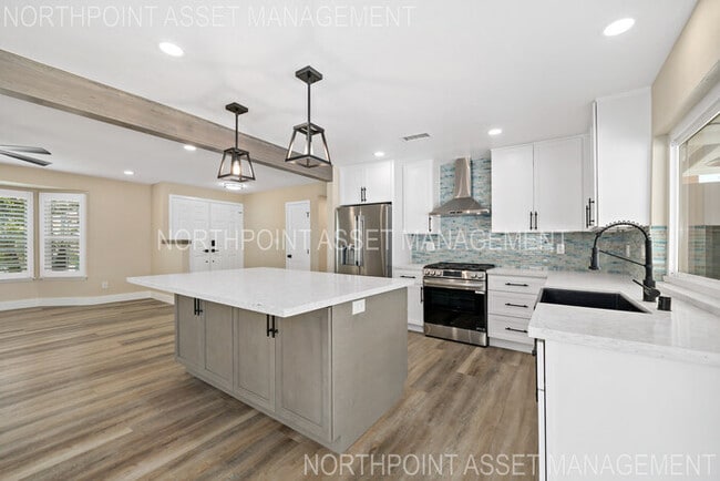 Building Photo - Brand New Remodel – Stunning Pool Home wit...