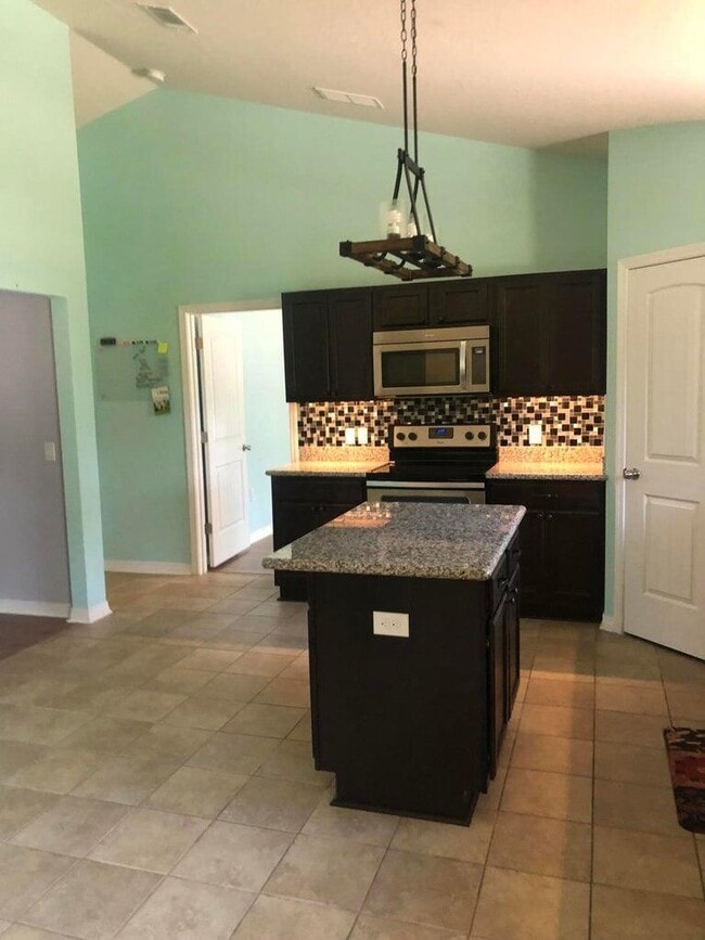 Building Photo - 9114 Timber Ln