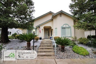 Building Photo - 1720 Capistrano Walk