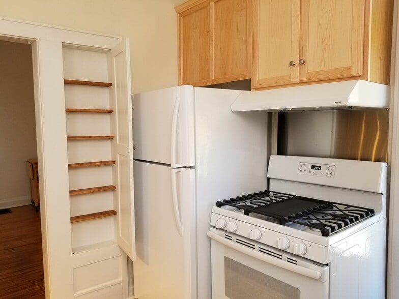 Built in Spice Cabinet - 137 W Hubbard Ave