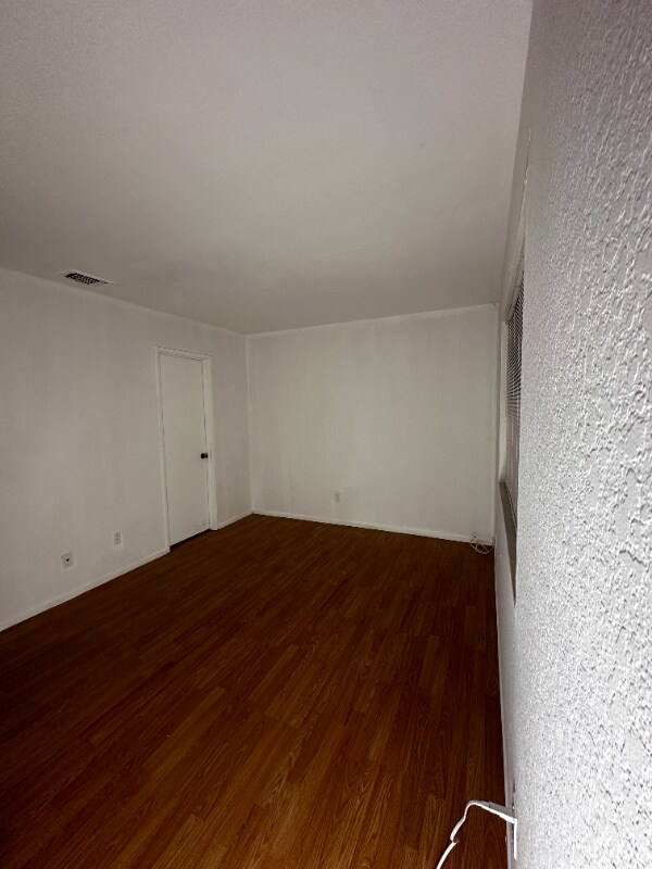 Building Photo - 28985 Calle Del Lago