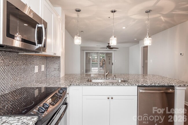 Building Photo - 17522 Tuscany Ln