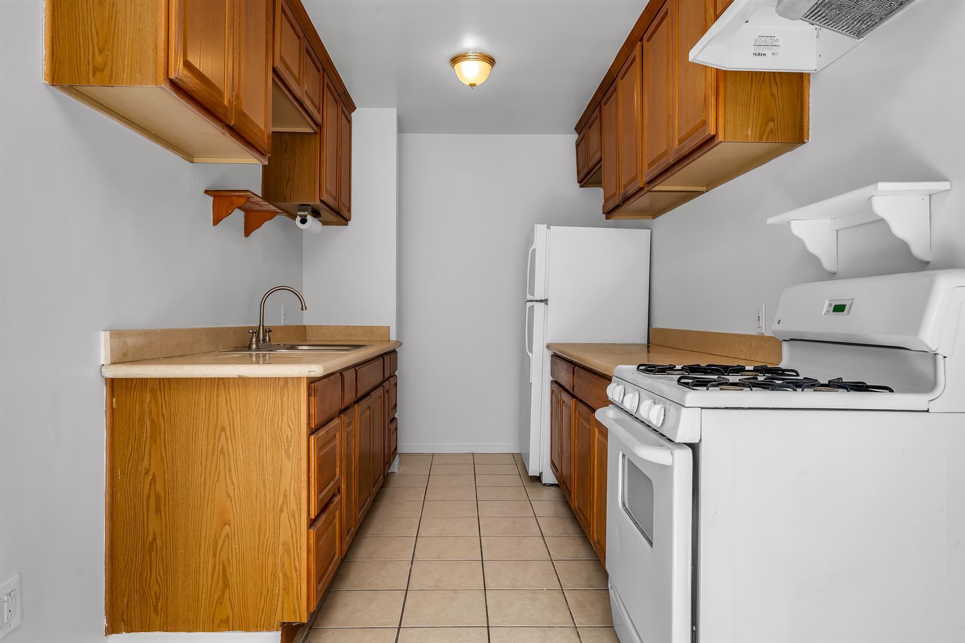 Building Photo - 1440 Manhattan Beach Blvd