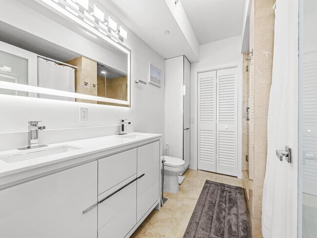 Building Photo - 6365 Collins Ave