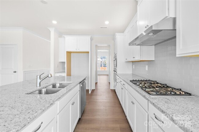 Building Photo - 9008 Catboat St