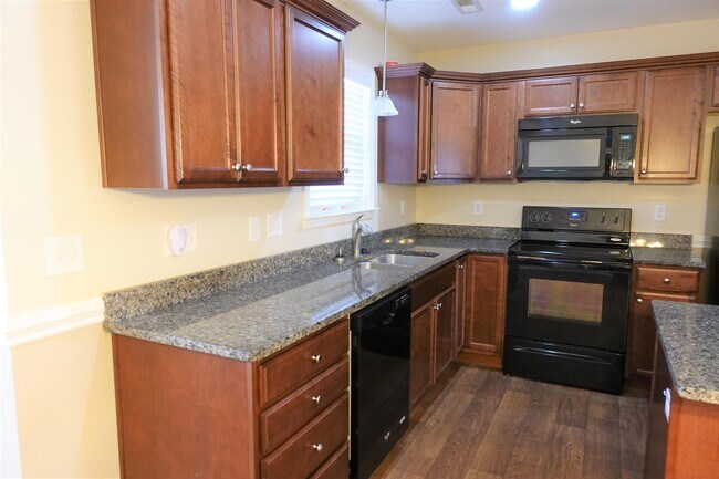 Building Photo - 610 Flintrock Dr
